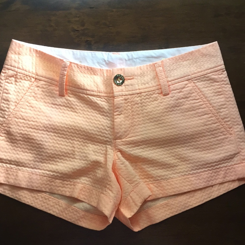 EUC Lilly Pulitzer Walsh Short in bright peach, 00